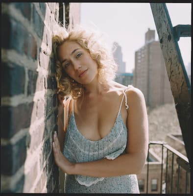 Lola Kirke Image