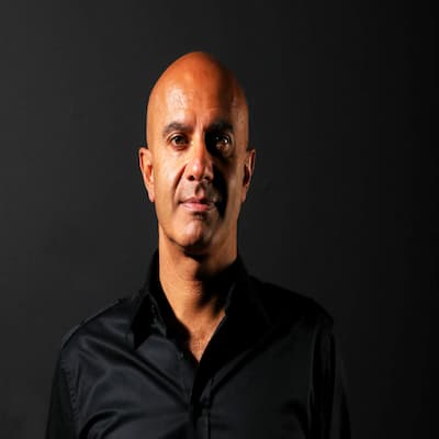 Robin Sharma Age, Bio, Parents, Philanthropy, Bestselling Books