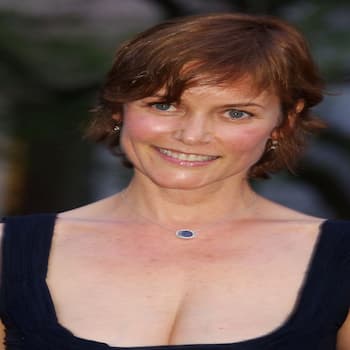 Who is Carey Lowell? Bio, Age, Daughter, Net Worth, Height, Spouse, Movies